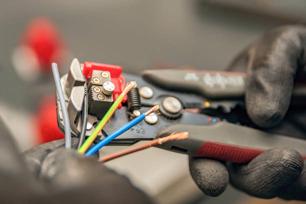 Best Licensed Electrician  in Riverside, AL